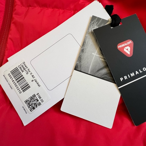 NWT lululemon down for it all jacket 8 red - Picture 10 of 16